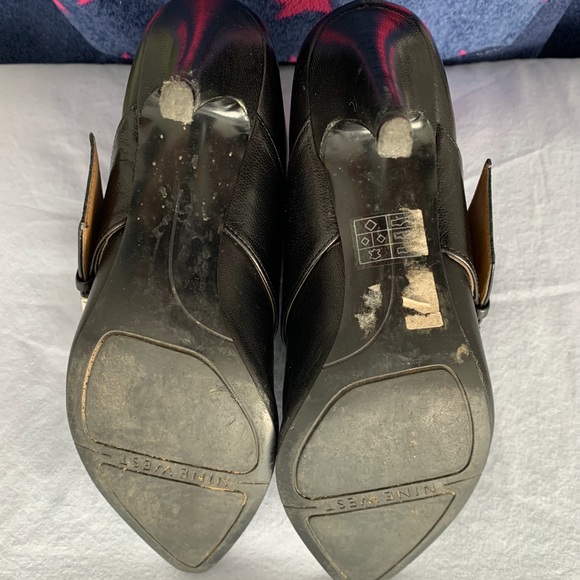 Nine West size 61/2 ankle boots - Picture 2 of 3